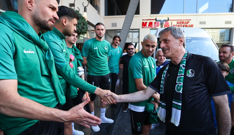baskan-alemdar-sakaryaspor-a-destek-icin-adana-daeerlk3pxox