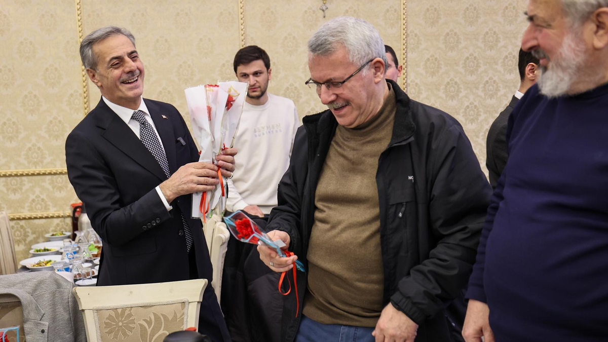 Başkan Alemdar SASKİ ve Belpaş personeli ile iftar yaptı