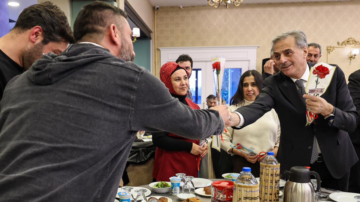 Başkan Alemdar SASKİ ve Belpaş personeli ile iftar yaptı