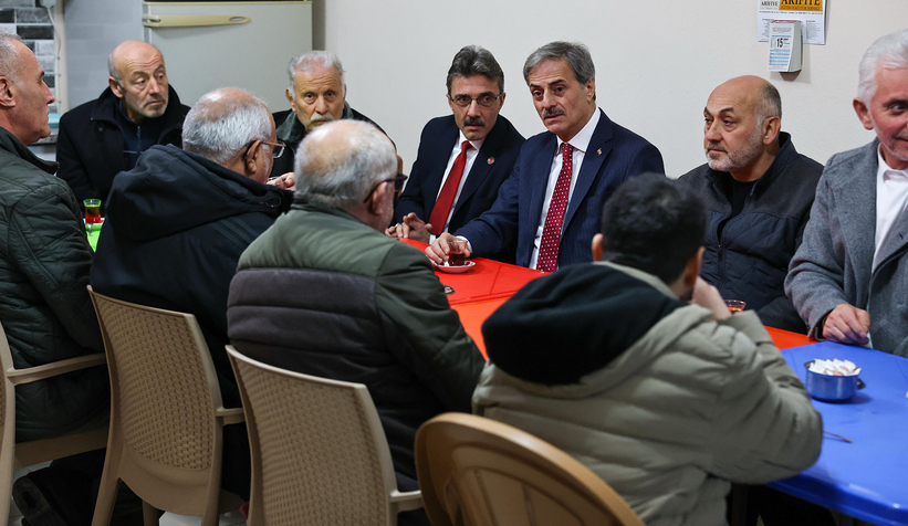 baskan-alemdar-teravih-sonrasi-cay-sohbetine-katildievpuc2vmau