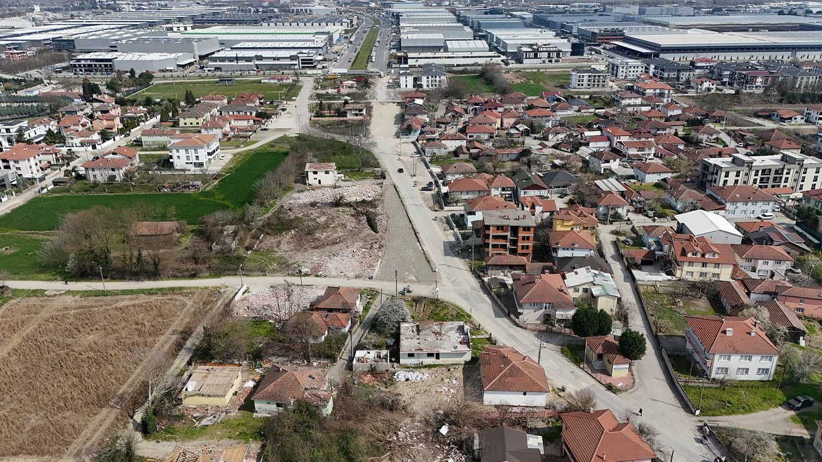 Başkan Alemdar’dan Arifiye’ye prestij cadde açıklaması