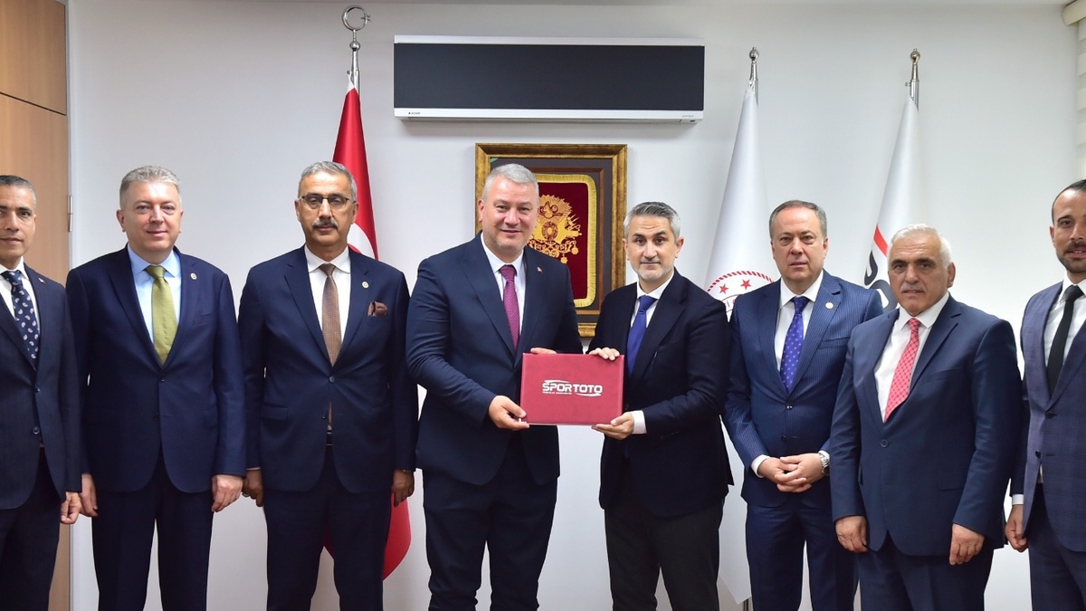 Başkan Çelik'ten Ankara'da temaslar