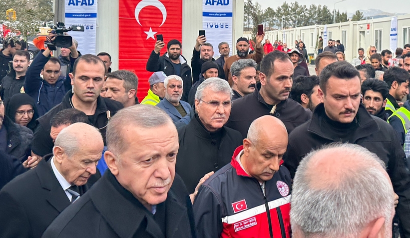 Başkan Ekrem Yüce, Cumhurbaşkanı ile birlikte deprem bölgesinde