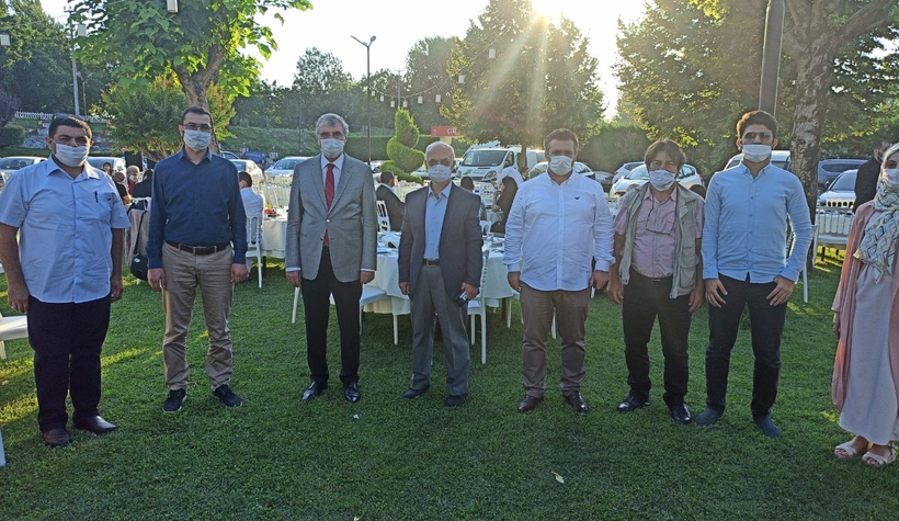baskan-ekrem-yuce-gazetecilerle-bulustuv2g0wug4rm
