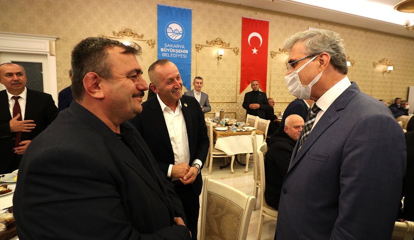 baskan-ekrem-yuce-muhtarlarla-bir-araya-geldinza2uvrynd