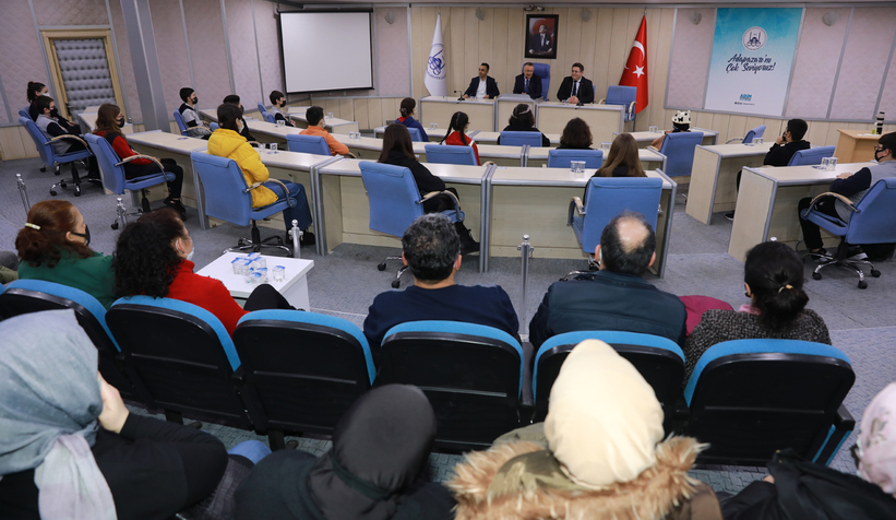 baskan-isiksu-dan-ogrencilere-hediyesmn3butxuy
