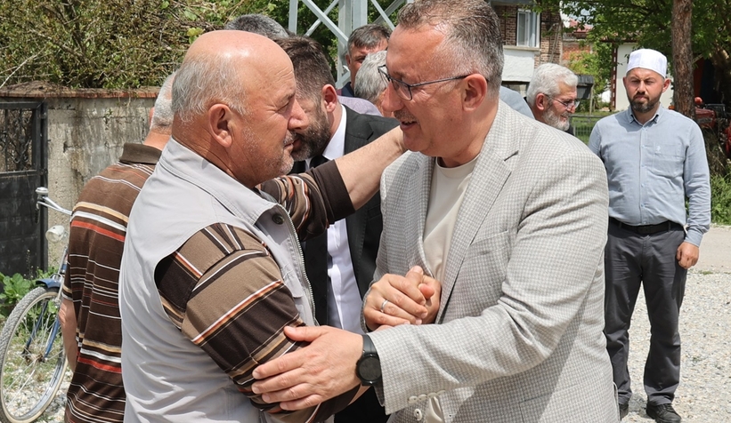 baskan-isiksu-vatandaslarin-sorularini-yanitladiohrulzjksd