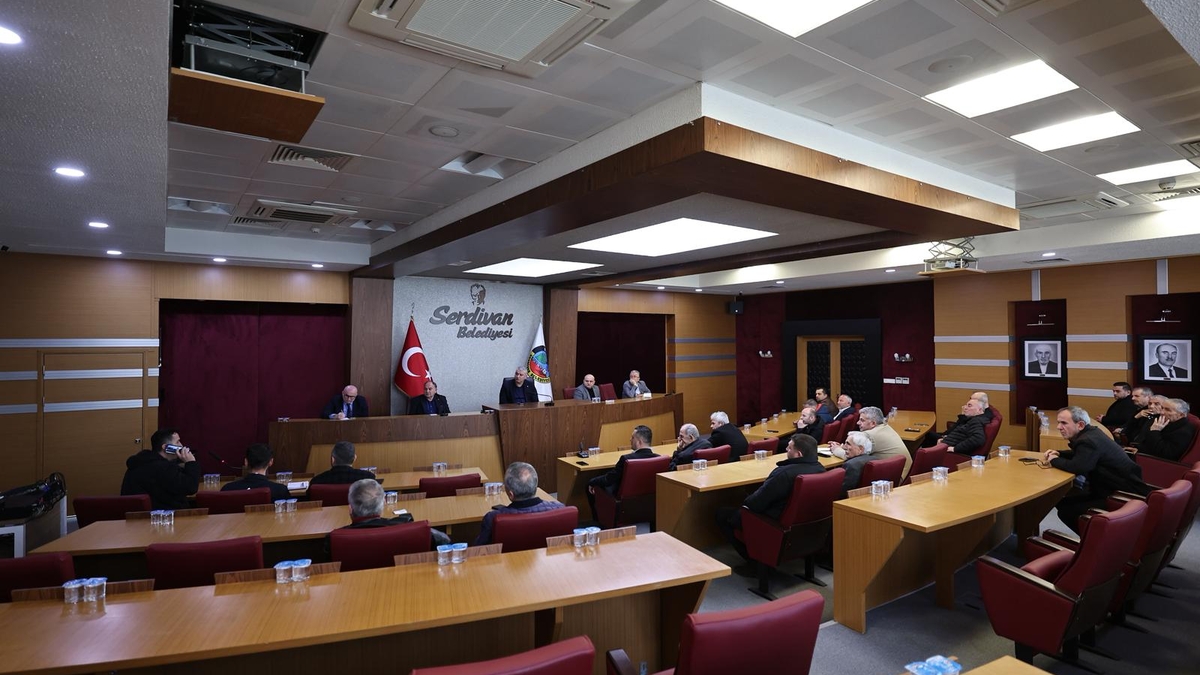 Başkan Osman Çelik Muhtarlarla bir araya geldi