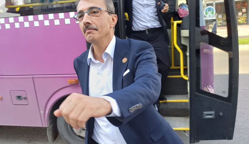 baskan-otobusle-ise-gidip-geliyorte8xr3dcum