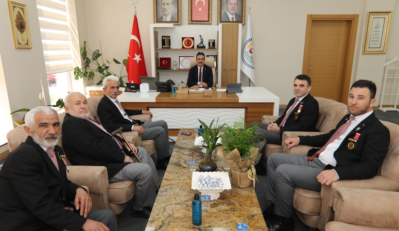 baskan-senol-dinc-vakit-cok-calisma-vaktibw9amhpbnw