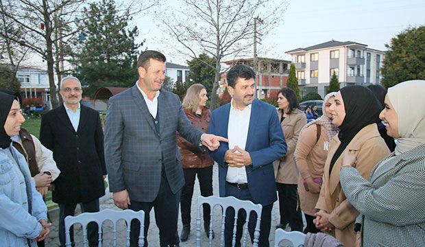 baskan-soykan-universite-ogrencileri-ile-iftarda-bulustu-svdrb3vxzj
