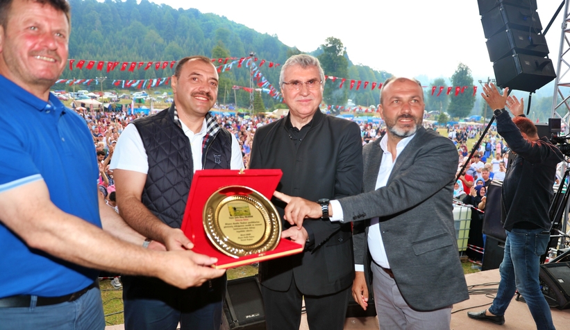 Başkan Yüce Acelle Şenliği'nde çağrı yaptı