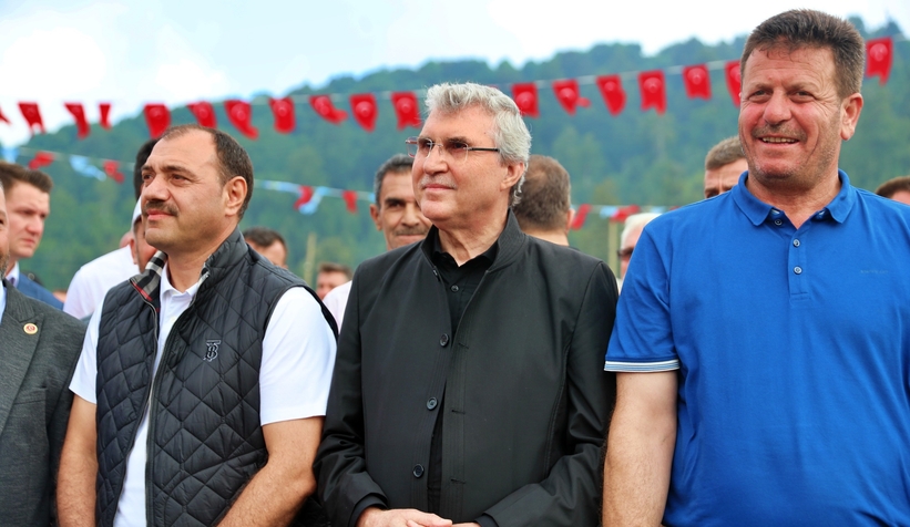 Başkan Yüce Acelle Şenliği'nde çağrı yaptı