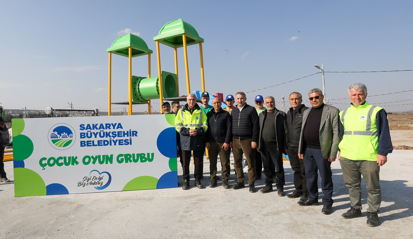 Başkan Yüce çocukların mutluluğunu paylaştı