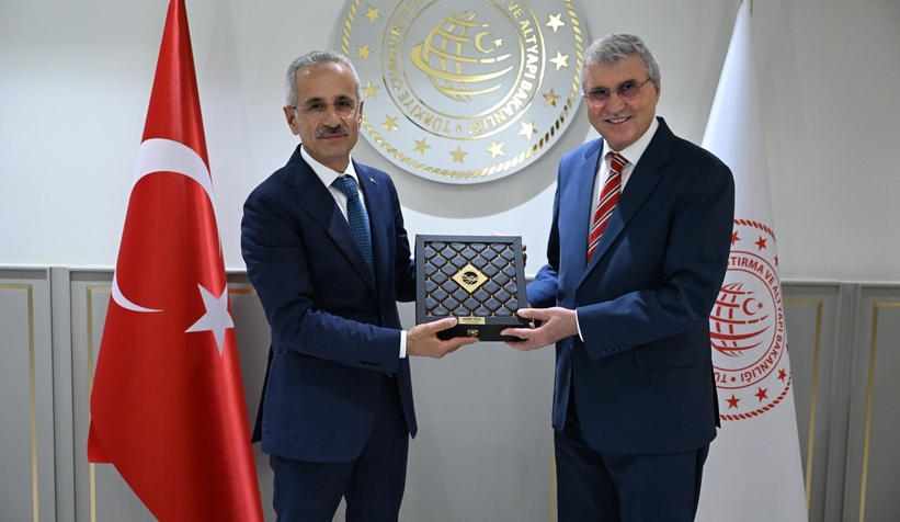 baskan-yuce-den-rayli-sistem-mujdesi-kus-carsi-etabi-programa-aliniyorueqzd0xhcd