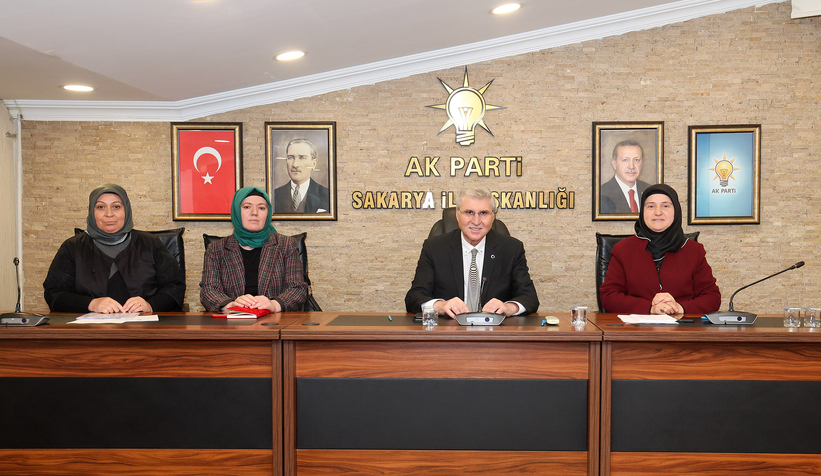 baskan-yuce-kadin-kollari-yonetim-kurulu-toplantisina-katildiszleuulma3