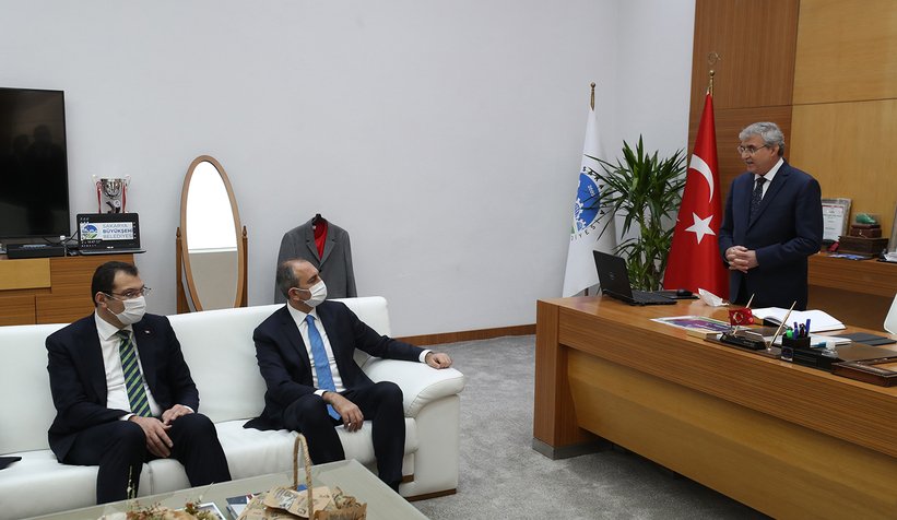 Başkan Yüce, o paranın peşini bırakmıyor