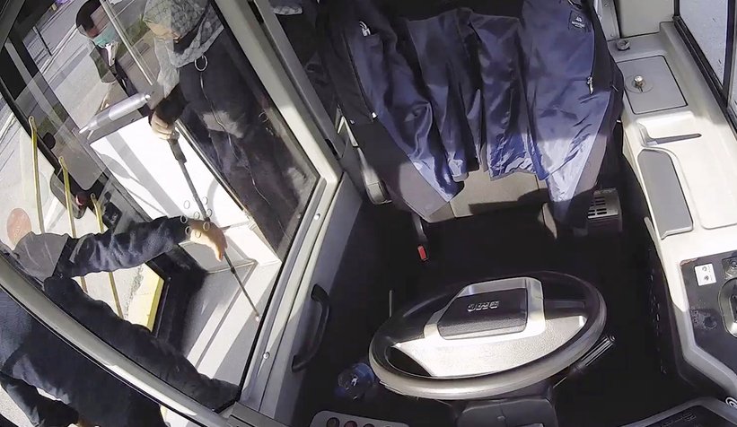 Başkan Yüce o şoförleri ödüllendirdi