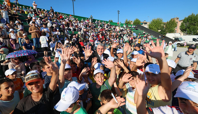 Başkan Yüce sanat ve eğlence tutkunlarına seslendi