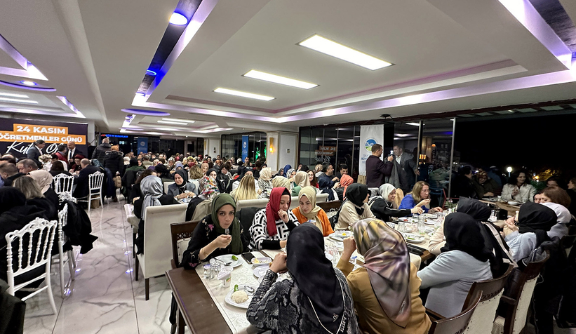 baskan-yuceden-ogretmenler-ile-bulustuukrumtddrn