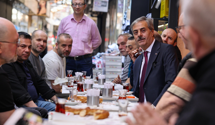 baskan-yusuf-alemdar-uzuncarsi-esnafi-ile-bulustudwxvr0pcak