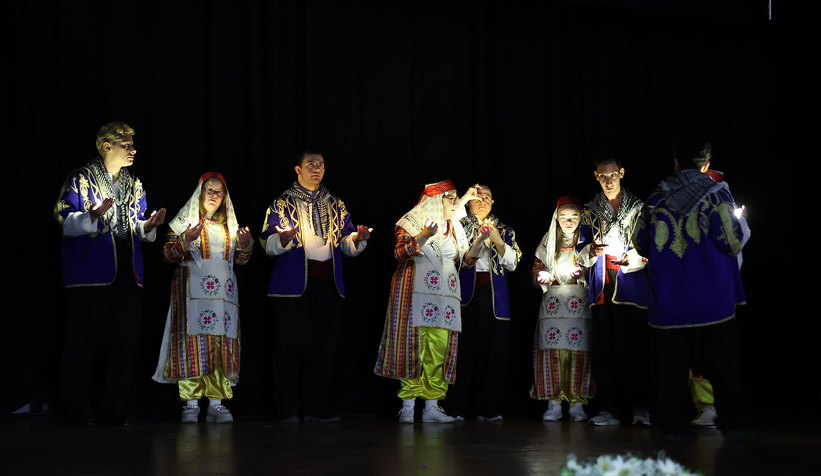 baskan-yusuf-alemdardan-renkli-bulusmada-guclu-mesajdxbqwjzire