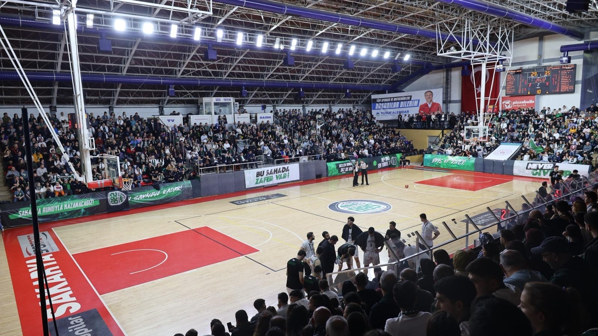 Basketbolda yarı final heyecanı başlıyor