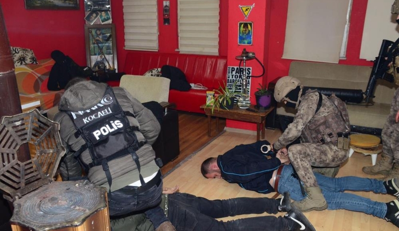 baskinda-ortaya-cikti-kamerayla-izliyorlardiue9tz3pmdu