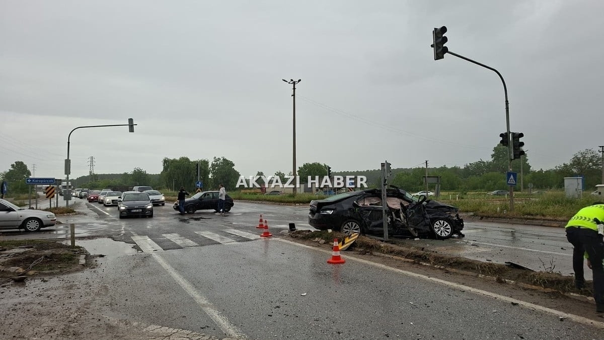 Batakköy Kavşağı’nda Can Pazarı: 3’ü Çocuk 4'ü Ağır 6 Yaralı