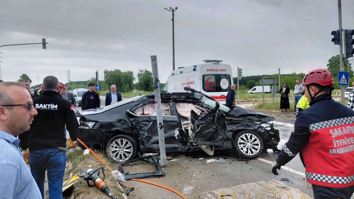 Batakköy Kavşağı’nda Can Pazarı: 3’ü Çocuk 4'ü Ağır 6 Yaralı