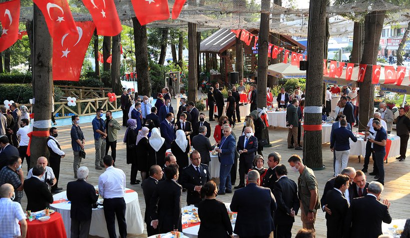 Bayram coşkusu, Demokrasi Meydanı’nda yaşandı