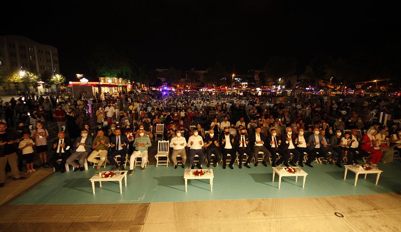 Bayram coşkusu, Demokrasi Meydanı’nda yaşandı