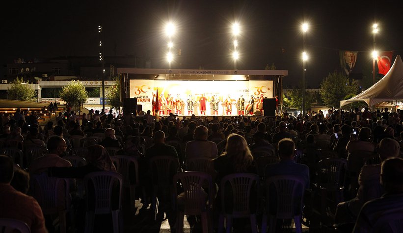 Bayram coşkusu, Demokrasi Meydanı’nda yaşandı