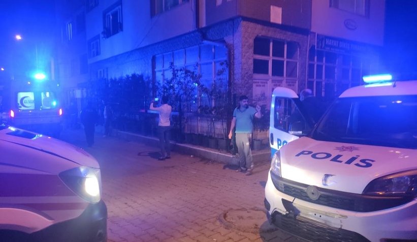 Bayram gecesi dehşet; Hasımlarını bıçaklayıp kaçtılar