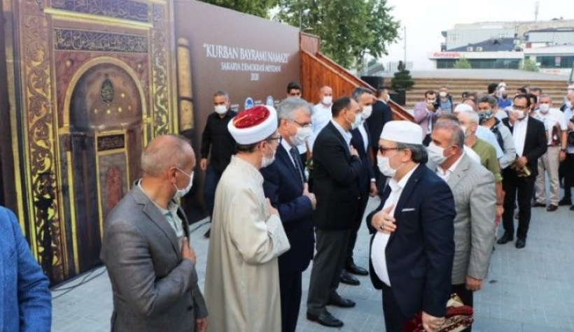bayram-namazini-demokrasi-meydani-nda-kildilarbhvzwfu1bn
