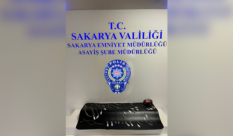 bayram-sabahi-kuyumcuyu-soydu-kacamadimgdmt2vrex