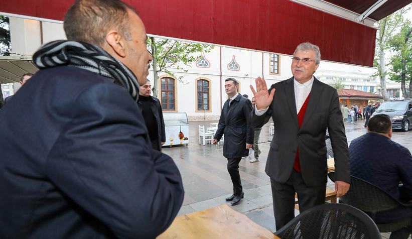 Başkan Yüce vatandaşlarla bayramlaştı