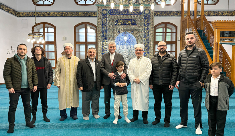 Başkan Yüce vatandaşlarla bayramlaştı