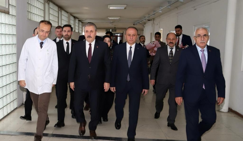bbp-lideri-destici-ve-yasin-kobal-yarali-asker-ve-gazileri-ziyaret-ettiwu9us3gxaj