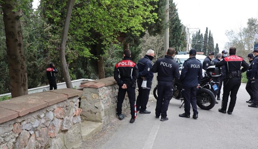 Bebeğinin mezarı başında ölü bulundu