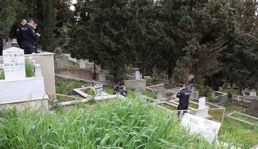 Bebeğinin mezarı başında ölü bulundu