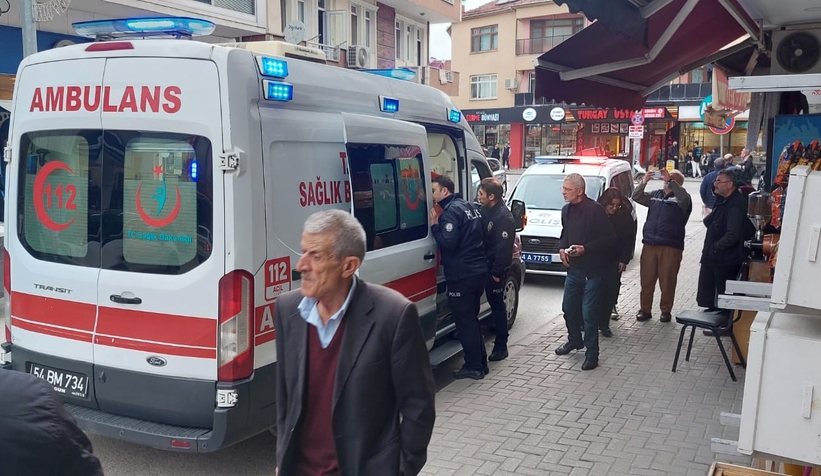 Bebek arabasından düşüp yaralandı