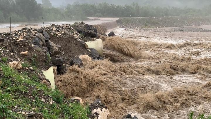 Beldibi geçici köprü ulaşıma kapandı