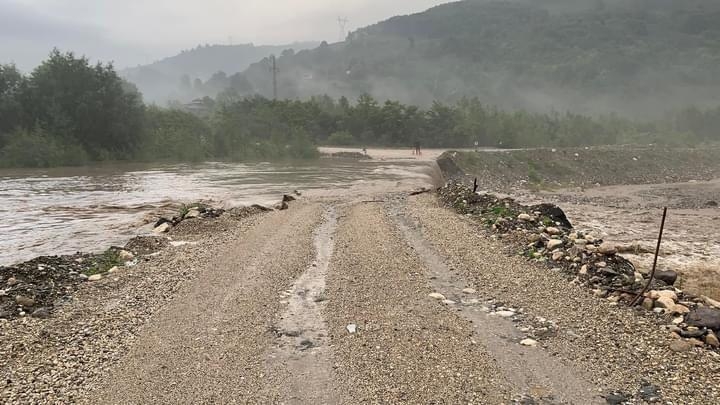 Beldibi geçici köprü ulaşıma kapandı