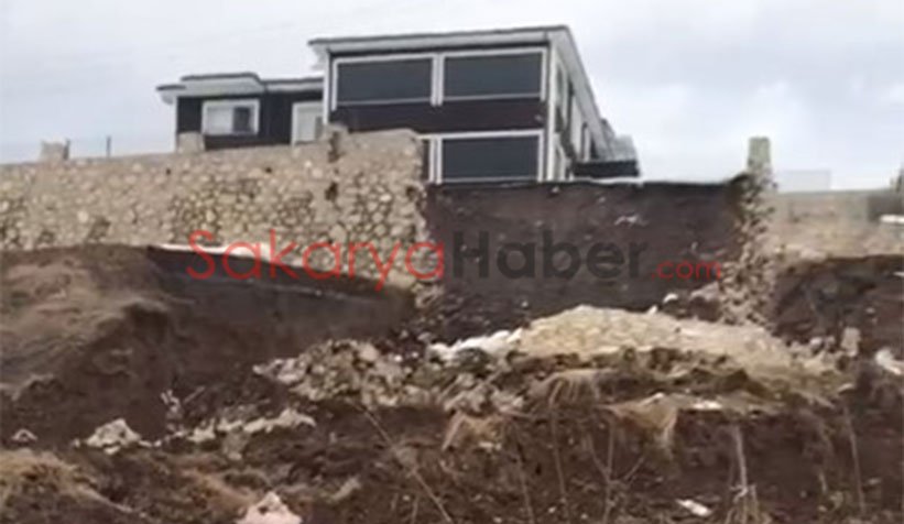 Beldibi'nde büyük heyelan