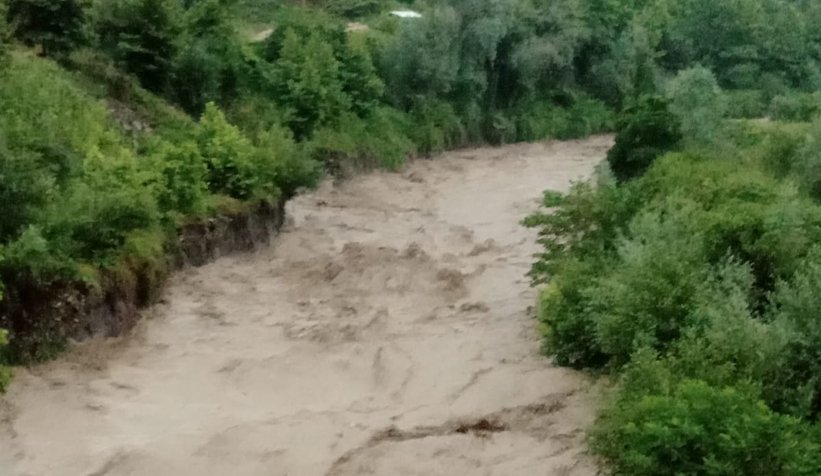 Beldibi'nde köprüde çökme oluştu