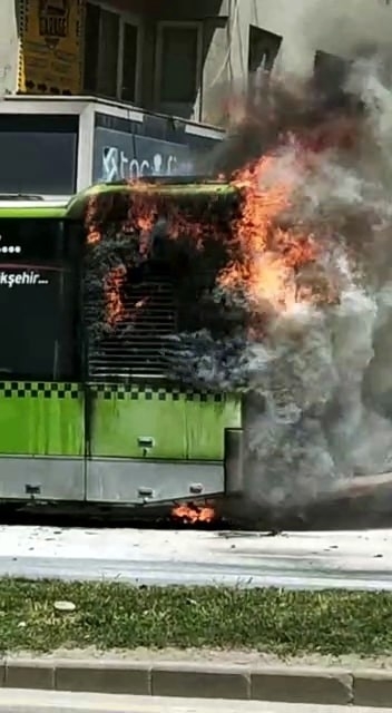 belediye-otobusu-boyle-alev-almiszkvoqznpsh