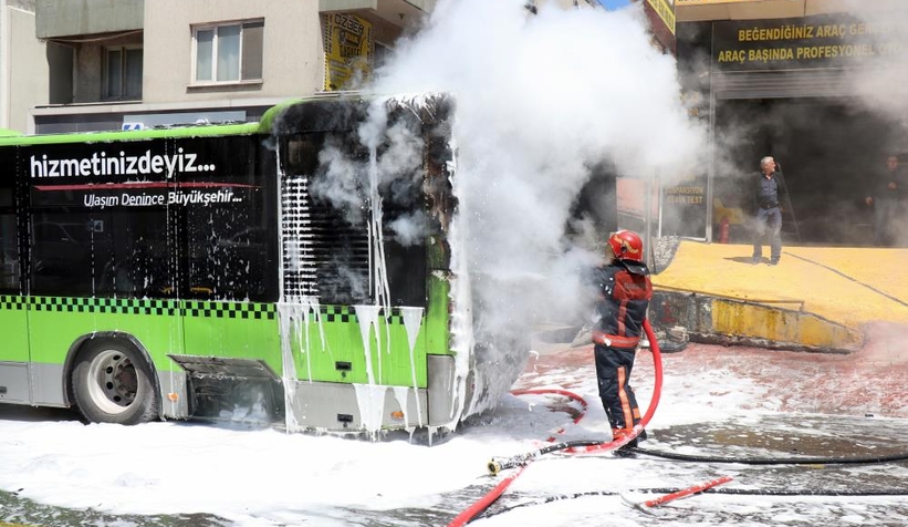 belediye-otobusu-boyle-alev-almiszkvoqznpsh