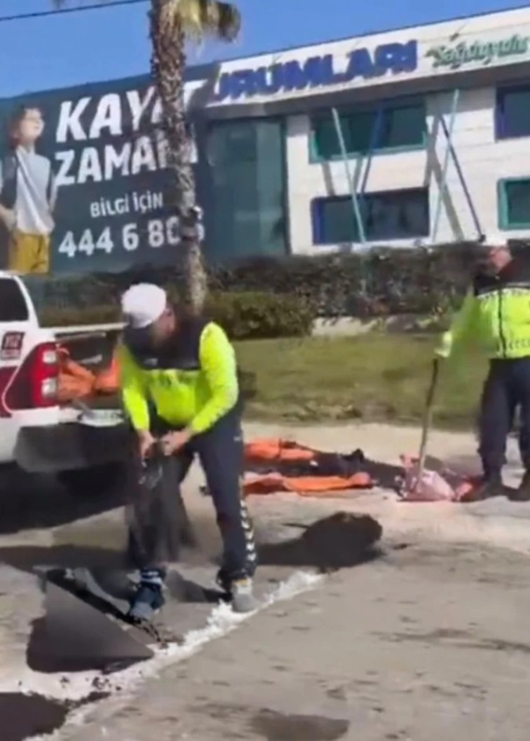 Belediyenin onarmadığı yollar için jandarma devrede