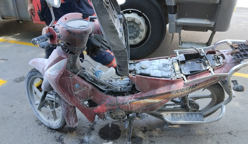 Benzin hortumu koptu alevler içinde kaldı